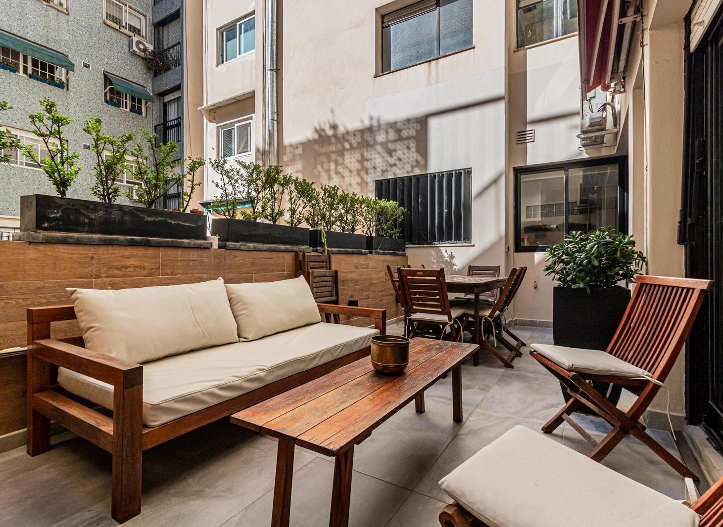 VENTA • BELGRANO • SEMIPISO • 4 AMBIENTES • COCHERA