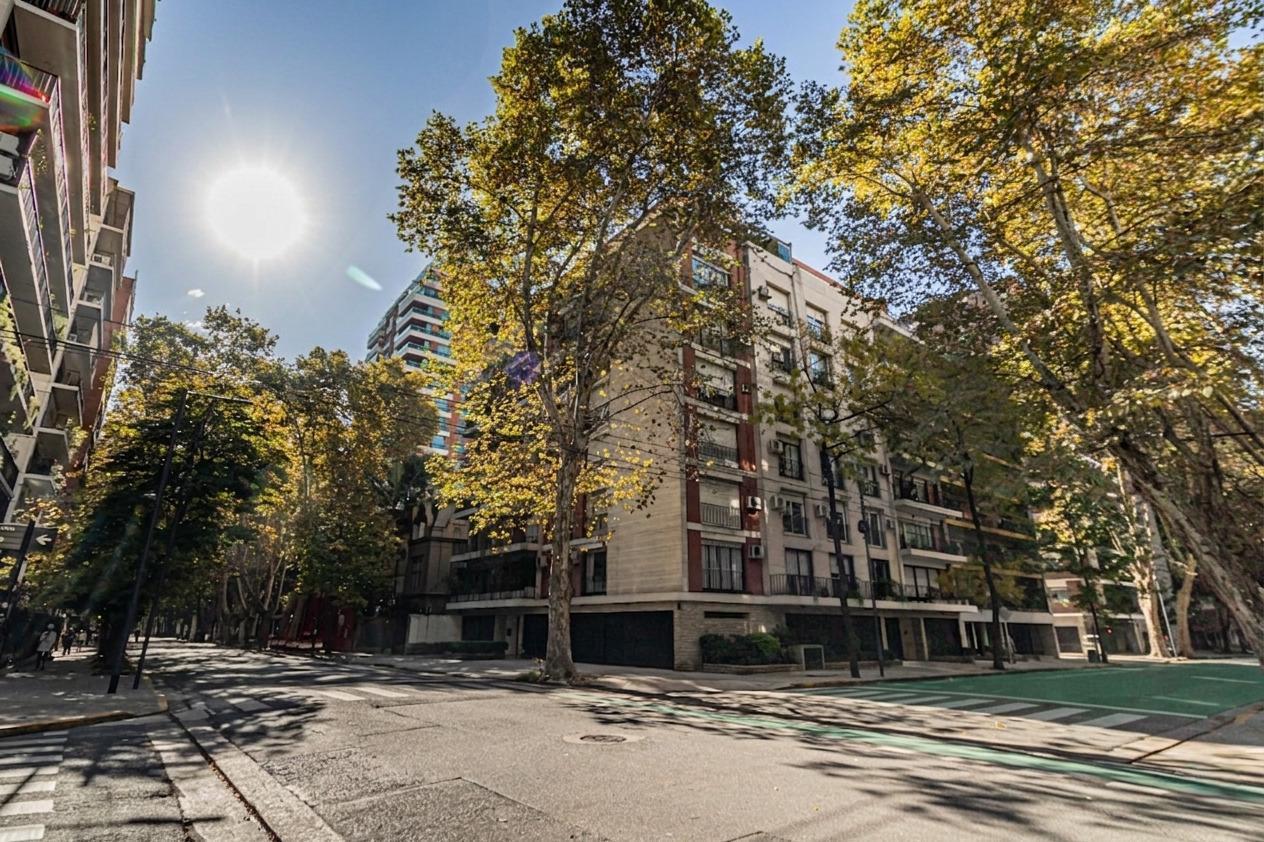 VENTA • BELGRANO • SEMIPISO • 4 AMBIENTES • COCHERA