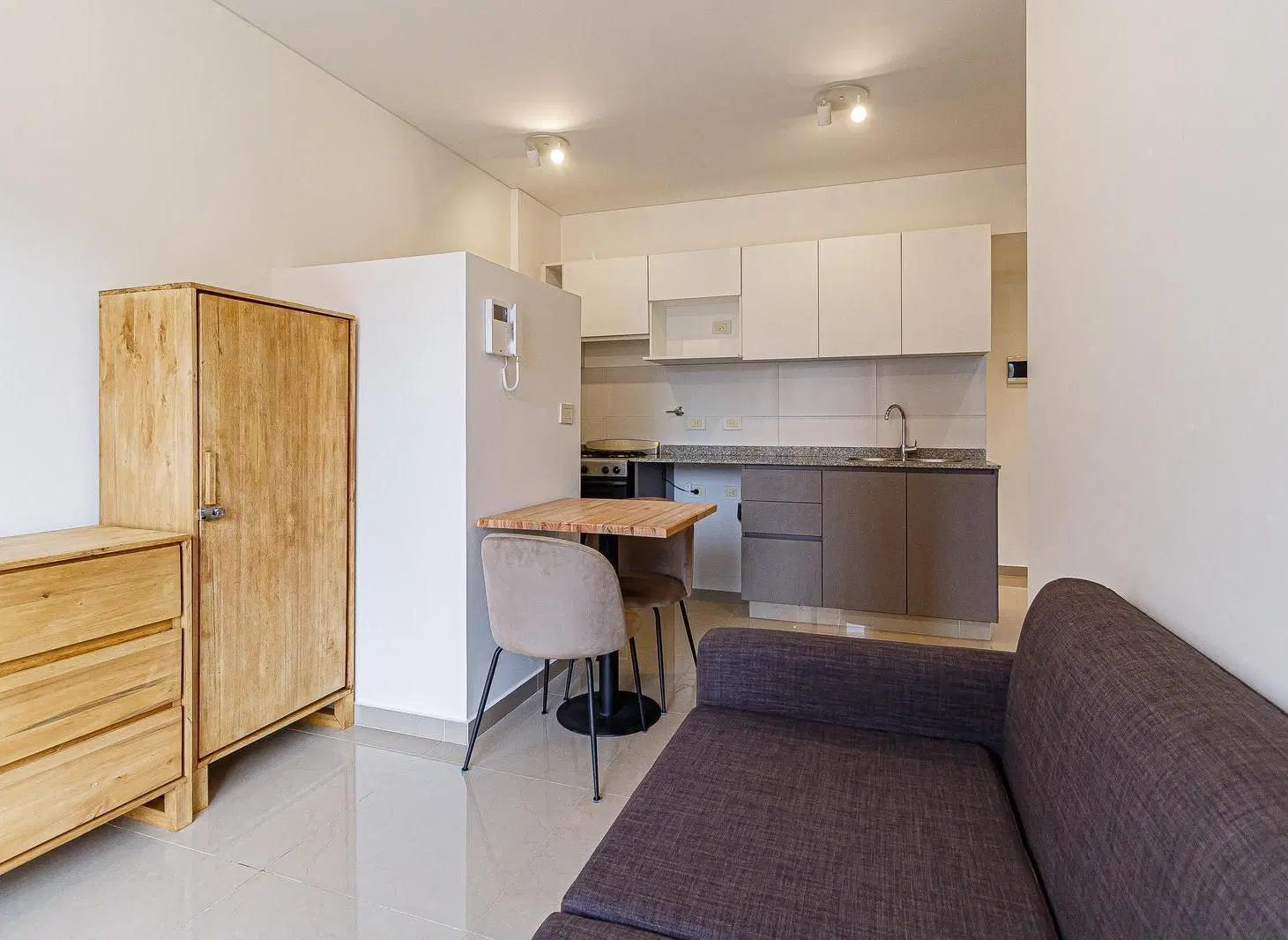 ALQUILER • COLEGIALES • 2 AMBIENTES 5