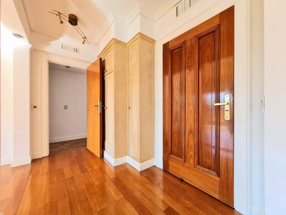 VENTA • BELGRANO • PISO • 5 AMBIENTES • 2 COCHERAS