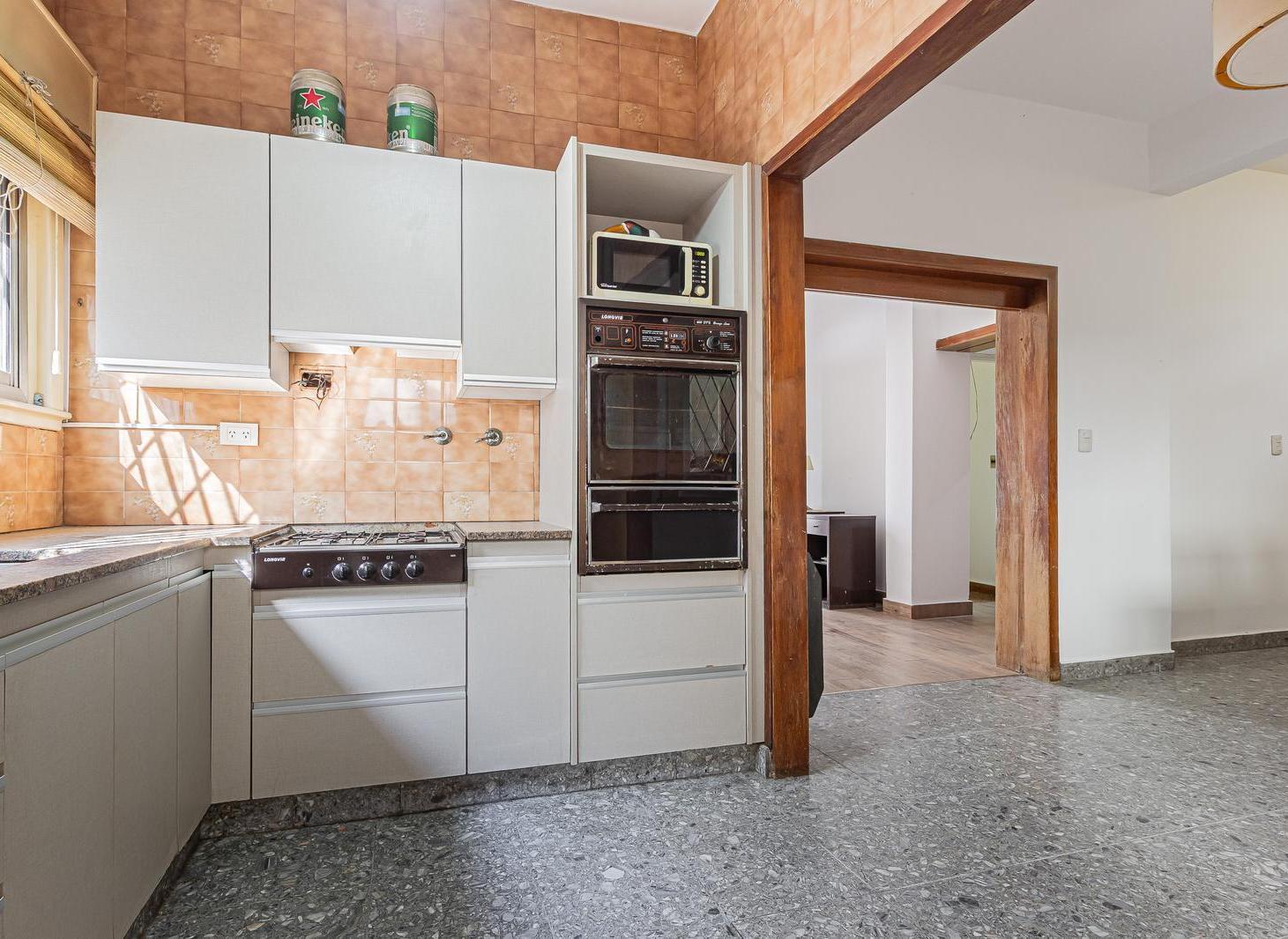 VENTA • VILLA MARTELLI • PH • PATIO Y TERRAZA