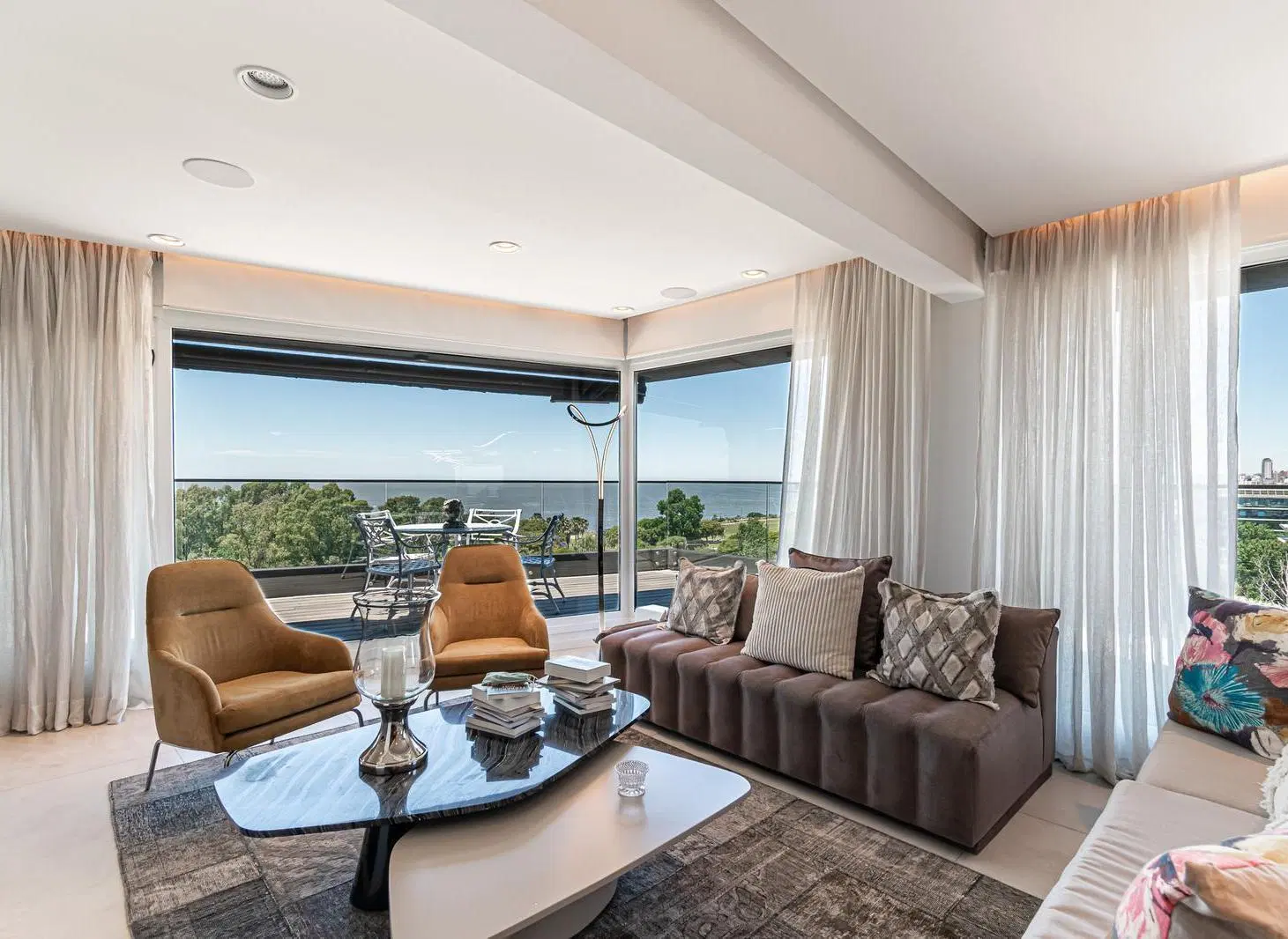 VENTA • VICENTE LÓPEZ • DÚPLEX • 2 COCHERAS • VISTA AL RÍO 1