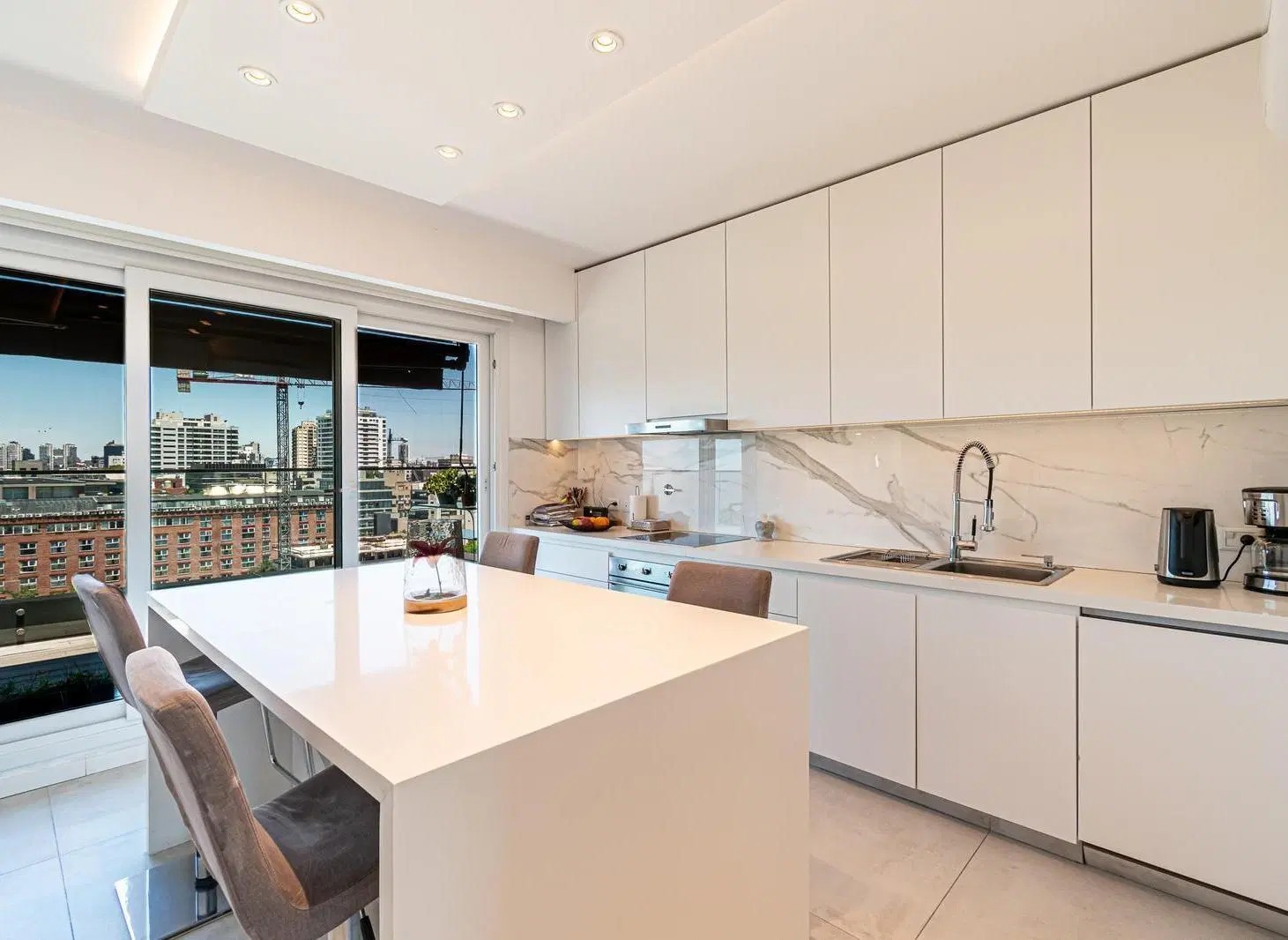 VENTA • VICENTE LÓPEZ • DÚPLEX • 2 COCHERAS • VISTA AL RÍO 5