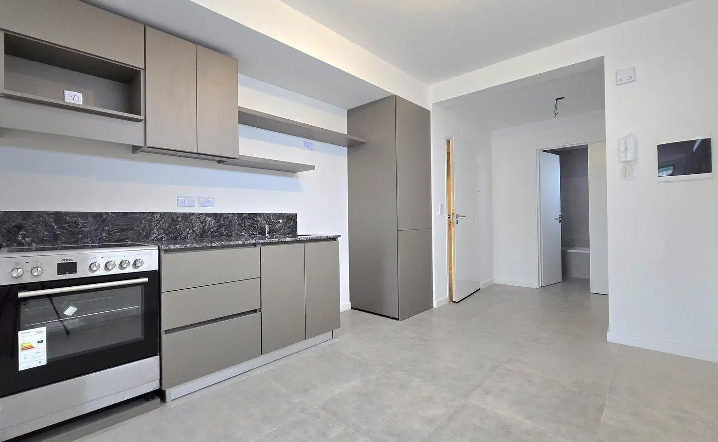 ALQUILER • VILLA GRAL. MITRE • MONOAMBIENTE DIVISIBLE 4