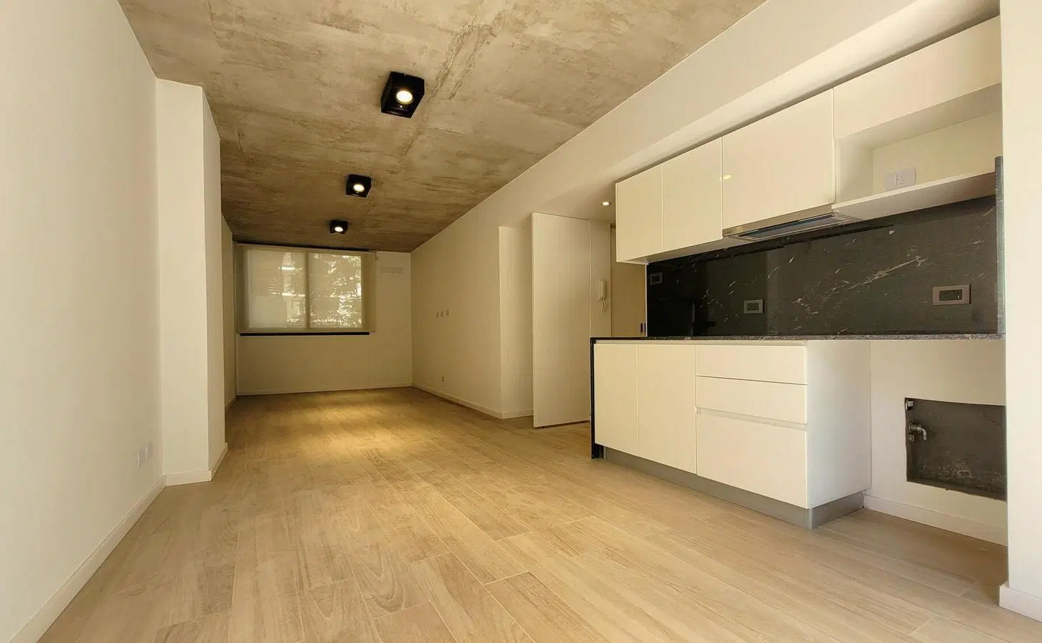 VENTA • BELGRANO • MONOAMBIENTE DIVISIBLE • PATIO 2
