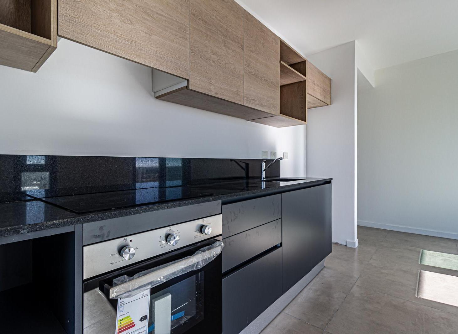 Foto de VENTA • TIGRE • TORRES CARDON • MONOAMBIENTE DIVISIBLE • COCHERA, imagen 3