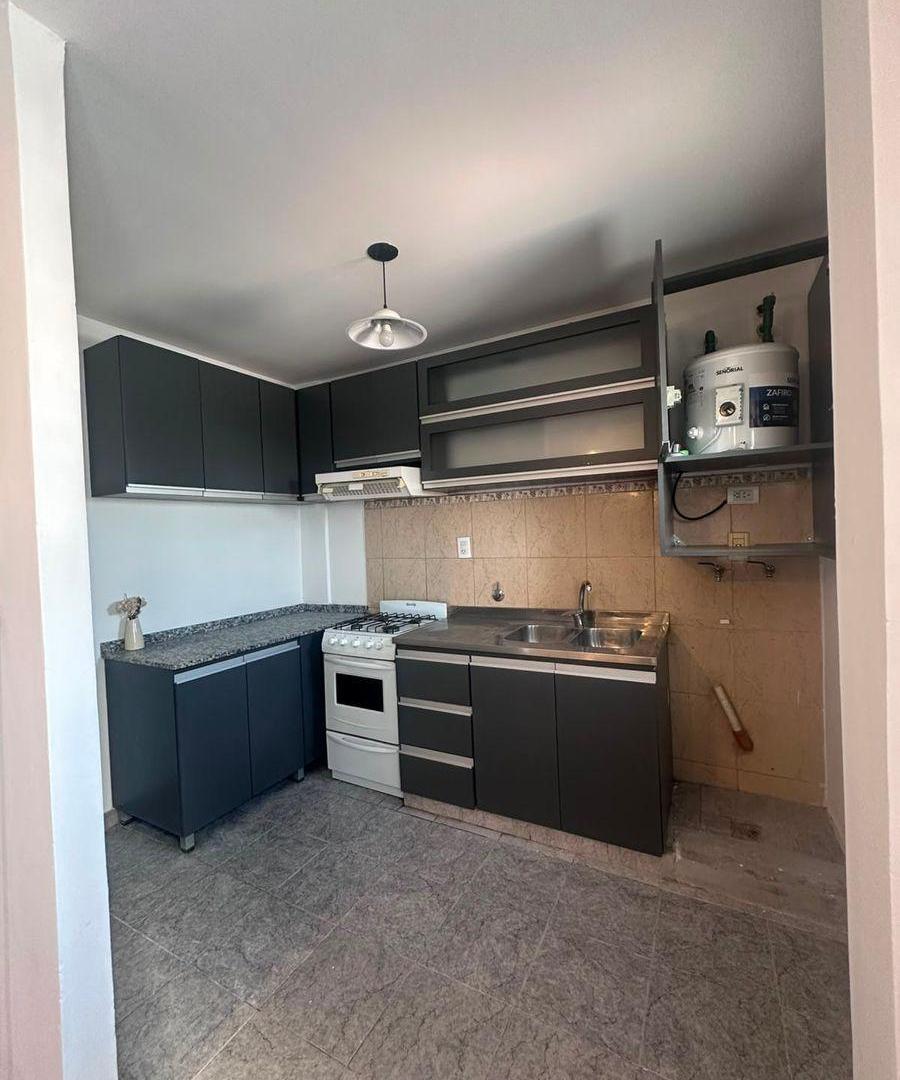 Foto de Corrientes Esq. San Miguel-Alquilo-Dpto de 1 Dormitorio, imagen 5
