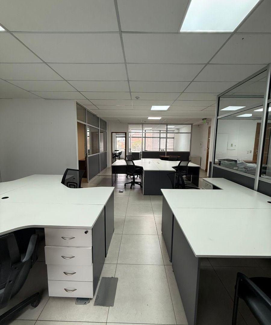 Foto de Oficina comercial de 144 m2 en alquiler , calle P. Mendocinas. Ciudad, imagen 2