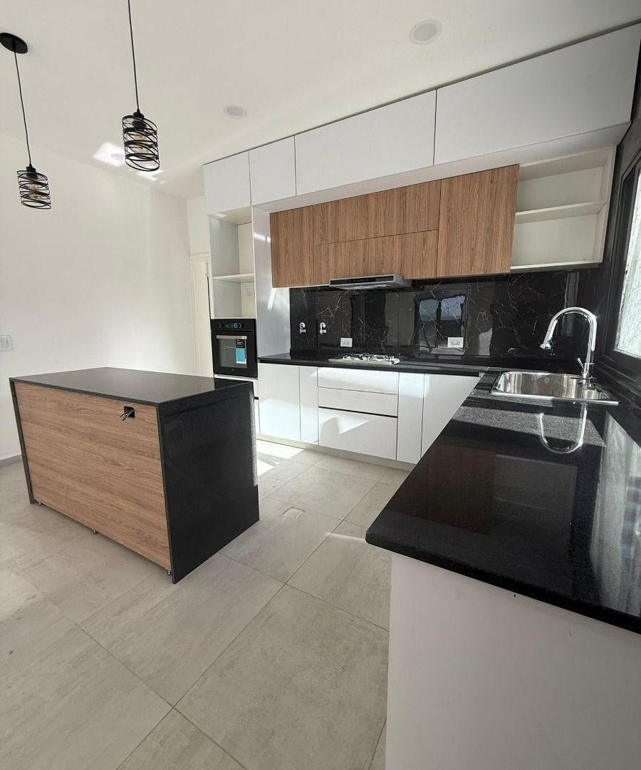 Foto de Venta de casa en Barrio La Bastilla, imagen 2