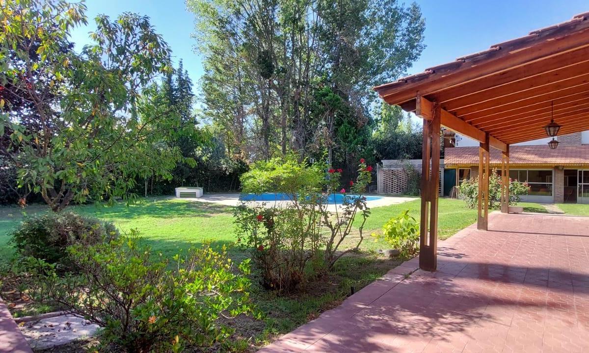 Casa en Venta - Chacras de Coria 3