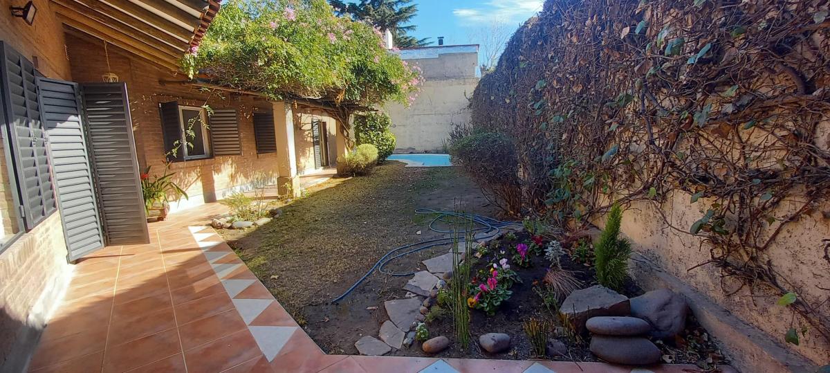 Casa en Venta, Bº Bianchi, Godoy Cruz, Mendoza. Apta Crédito Hipotecario! 4