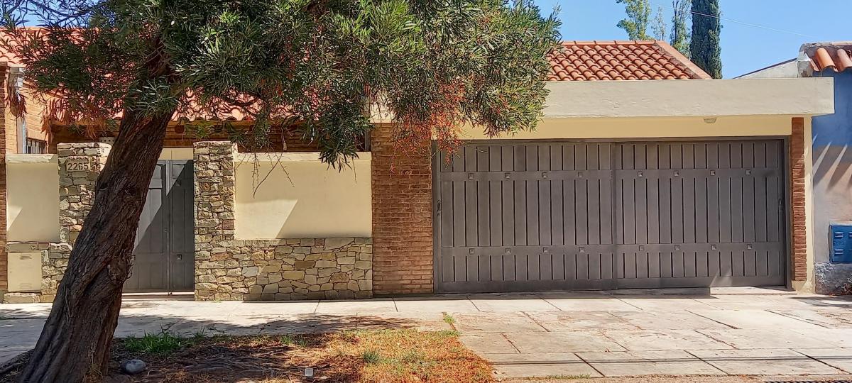 Casa en Venta, Bº Bianchi, Godoy Cruz, Mendoza. Apta Crédito Hipotecario! 3