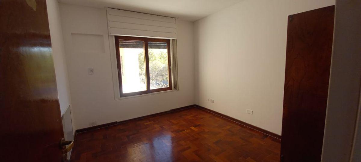 Foto de DEPARTAMENTO EN ALQUILER UN DORMITORIO Y COCHERA, imagen 3
