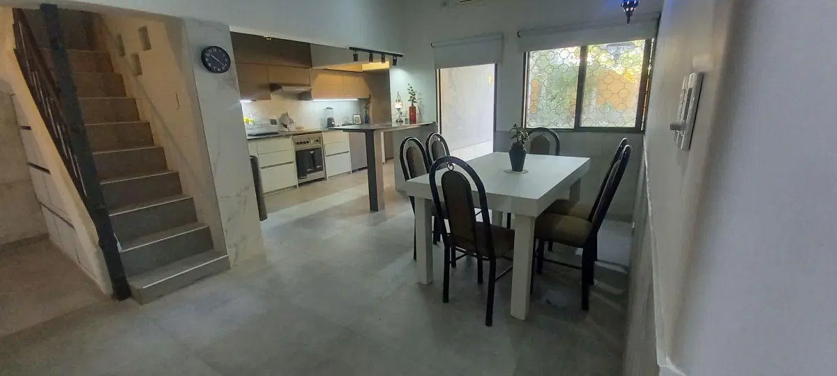DISTINGUIDA CASA EN ALQUILER, SEXTA SECCIÓN, CAPITAL MENDOZA 8