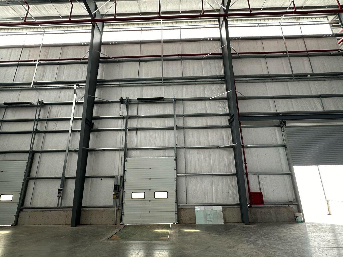 Depósito 2.800 m² - Area de Promoción El Triángulo 1