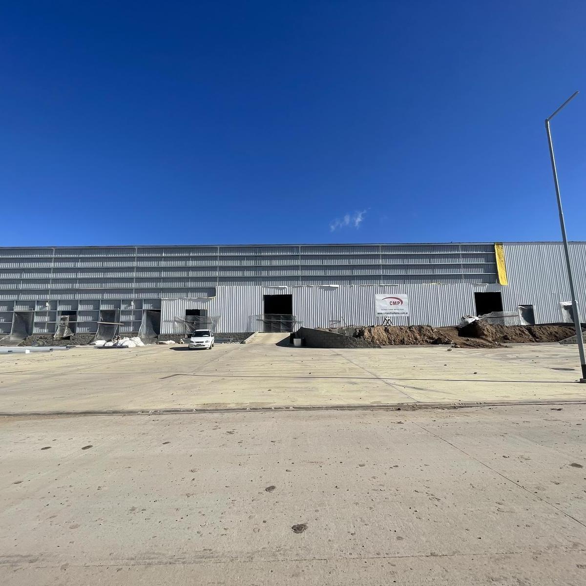 Nave Industrial 5.400 m² 1