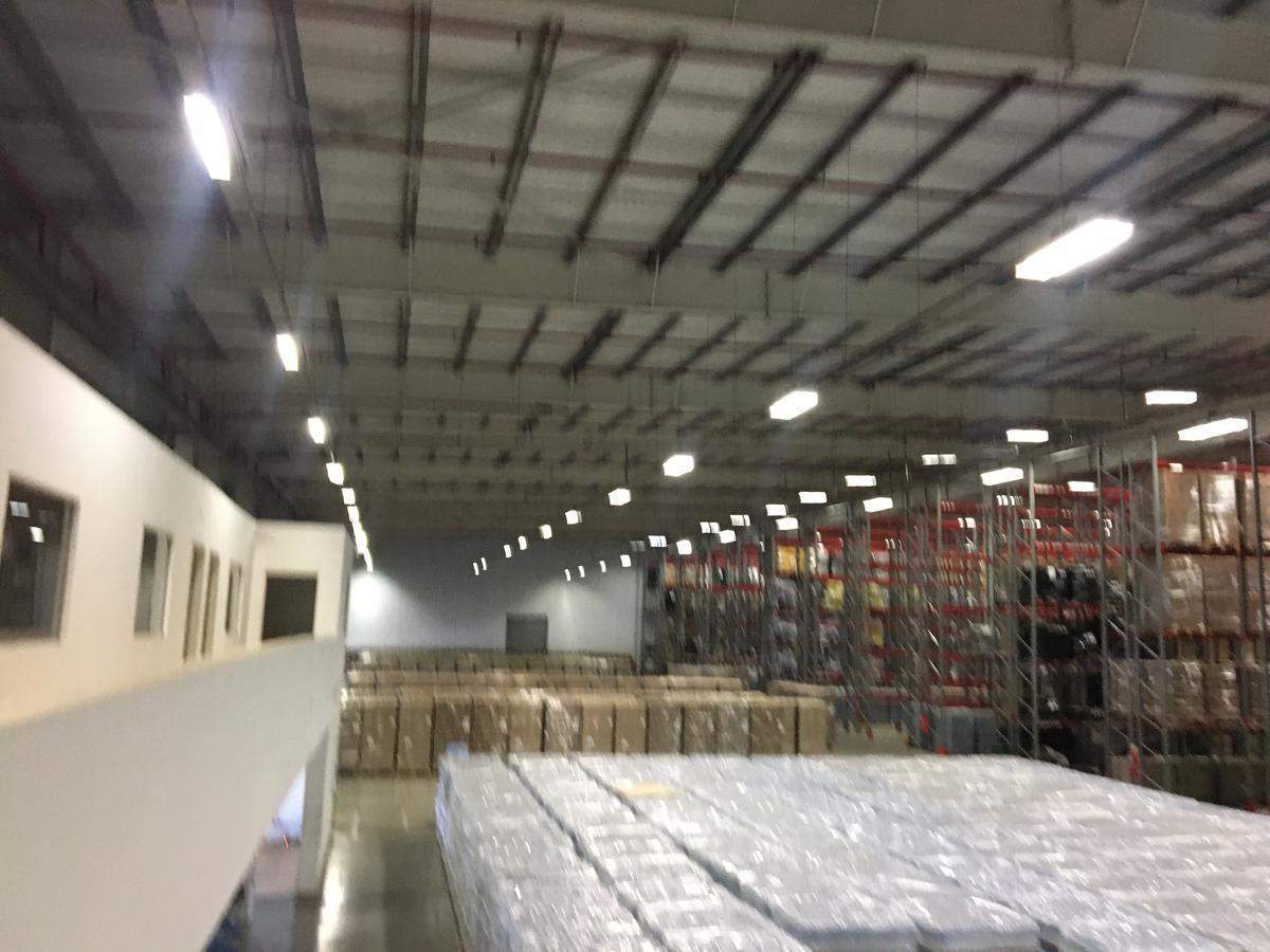 Nave / Bodega 13.000 C/racks - Malvinas Argentinas 2
