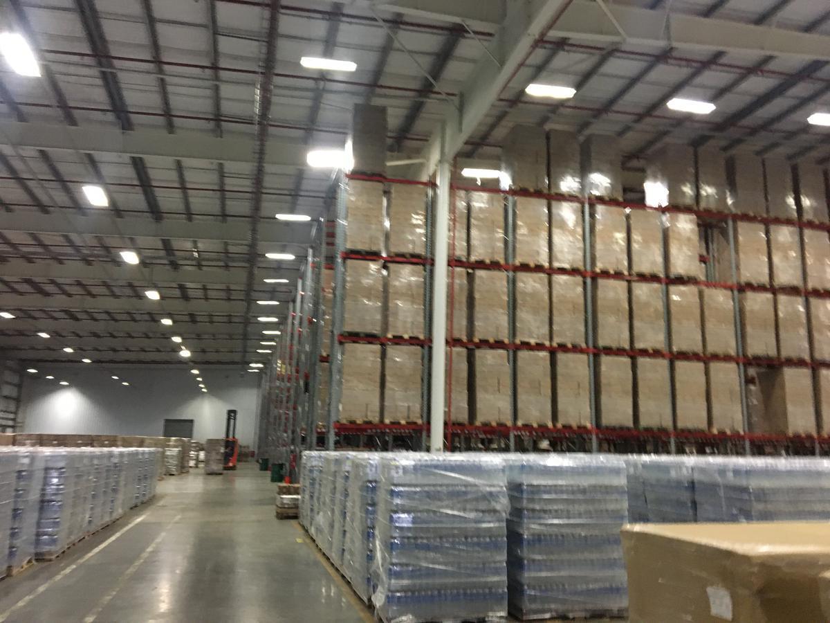 Nave / Bodega 8.000 C/racks - Malvinas Argentinas 2