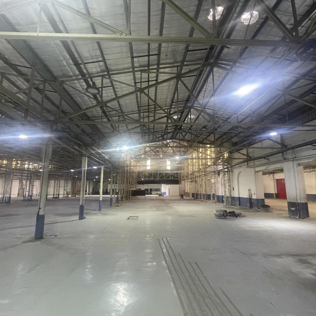 Nave Industrial en Bernal / Au La Plata Bs As 1
