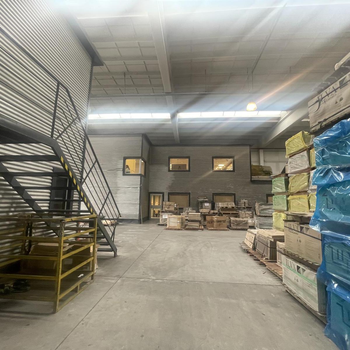 Nave Industrial 3.000 C/renta en Pacheco 4