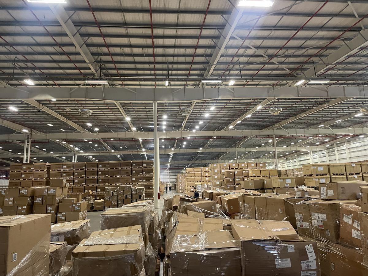 Foto de Nave 9.200m2 c/racks - Malvinas Argentinas, imagen 2