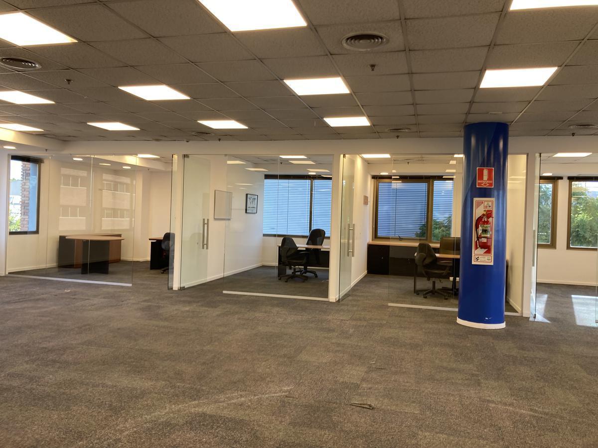 Foto de Complejo Corporativo Oficinas - 177m2, imagen 4