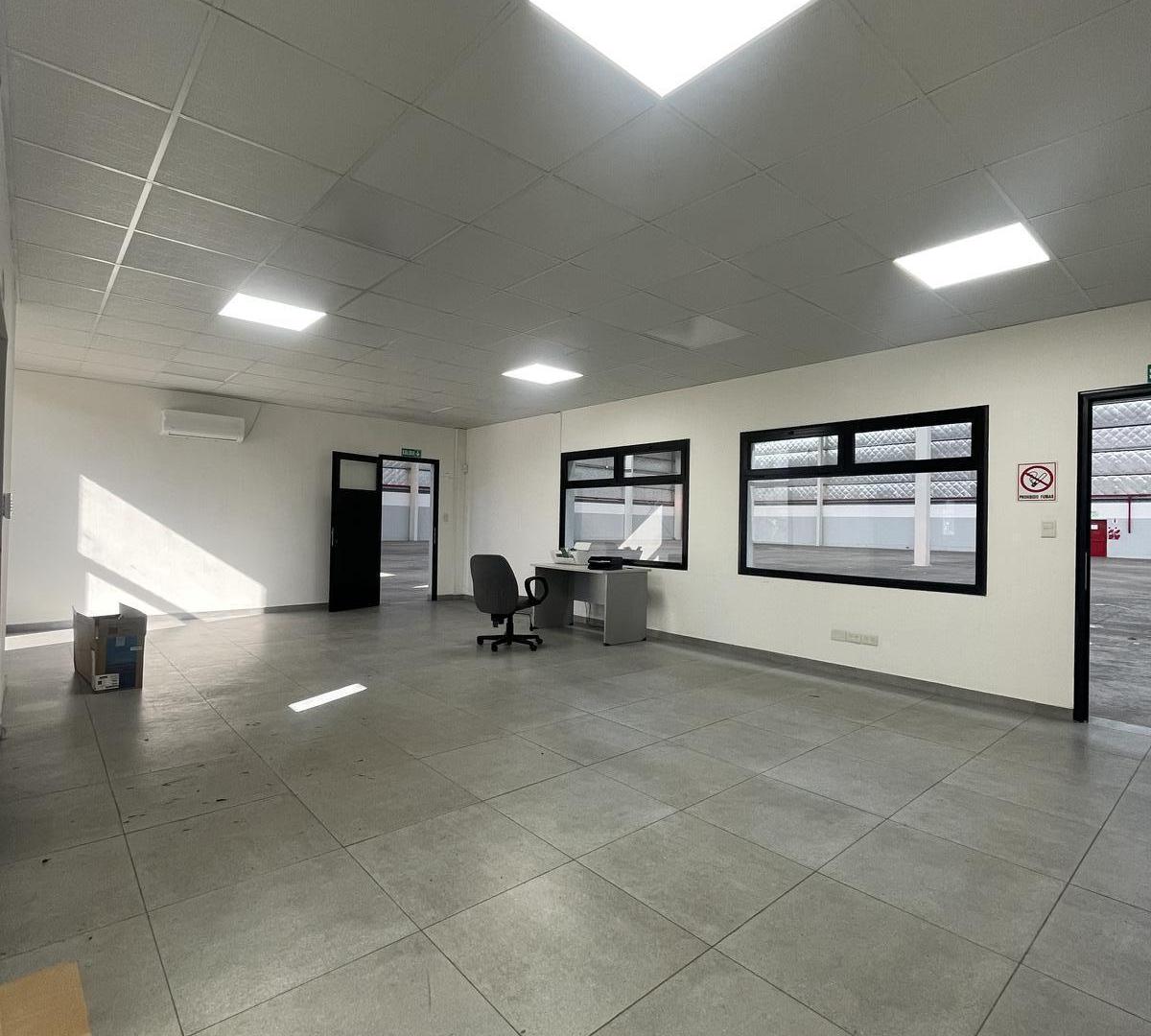 Foto de Depósito con oficinas 2.500m2- Parque Industrial Pilar / Pilarica, imagen 4