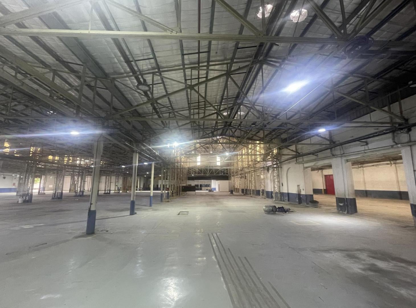 Nave Industrial en  Bernal / Au La plata Bs As