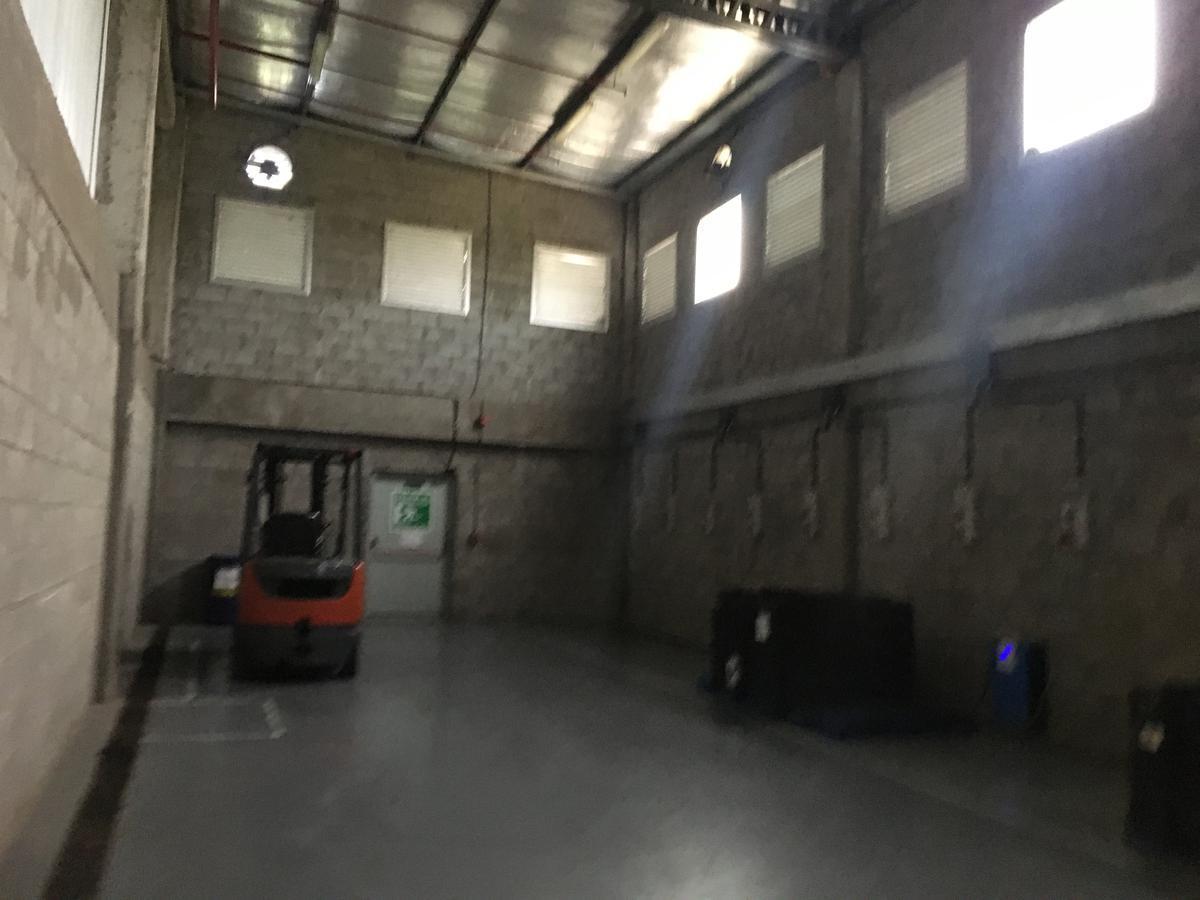 Foto de Nave / Bodega 8.000 c/racks - Malvinas Argentinas, imagen 5
