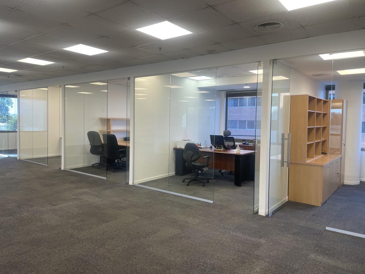 Foto de Oficinas corporativas amobladas - 1.000m2, imagen 4