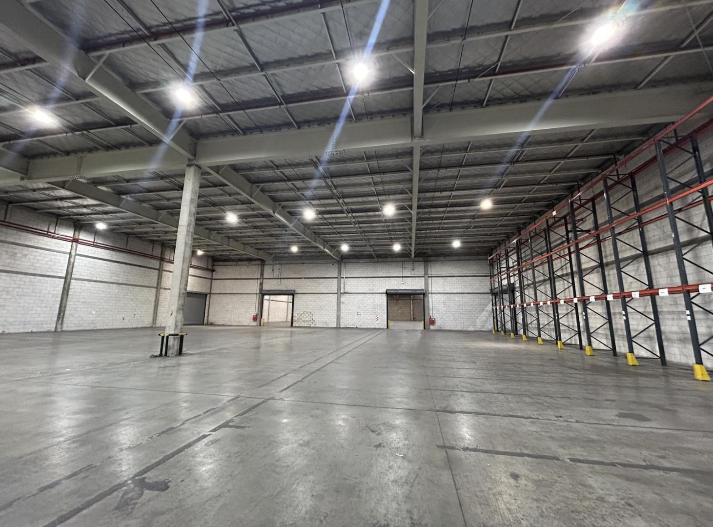 Foto de Nave Producto Peligroso - 3.600m2 c/racks, imagen 5