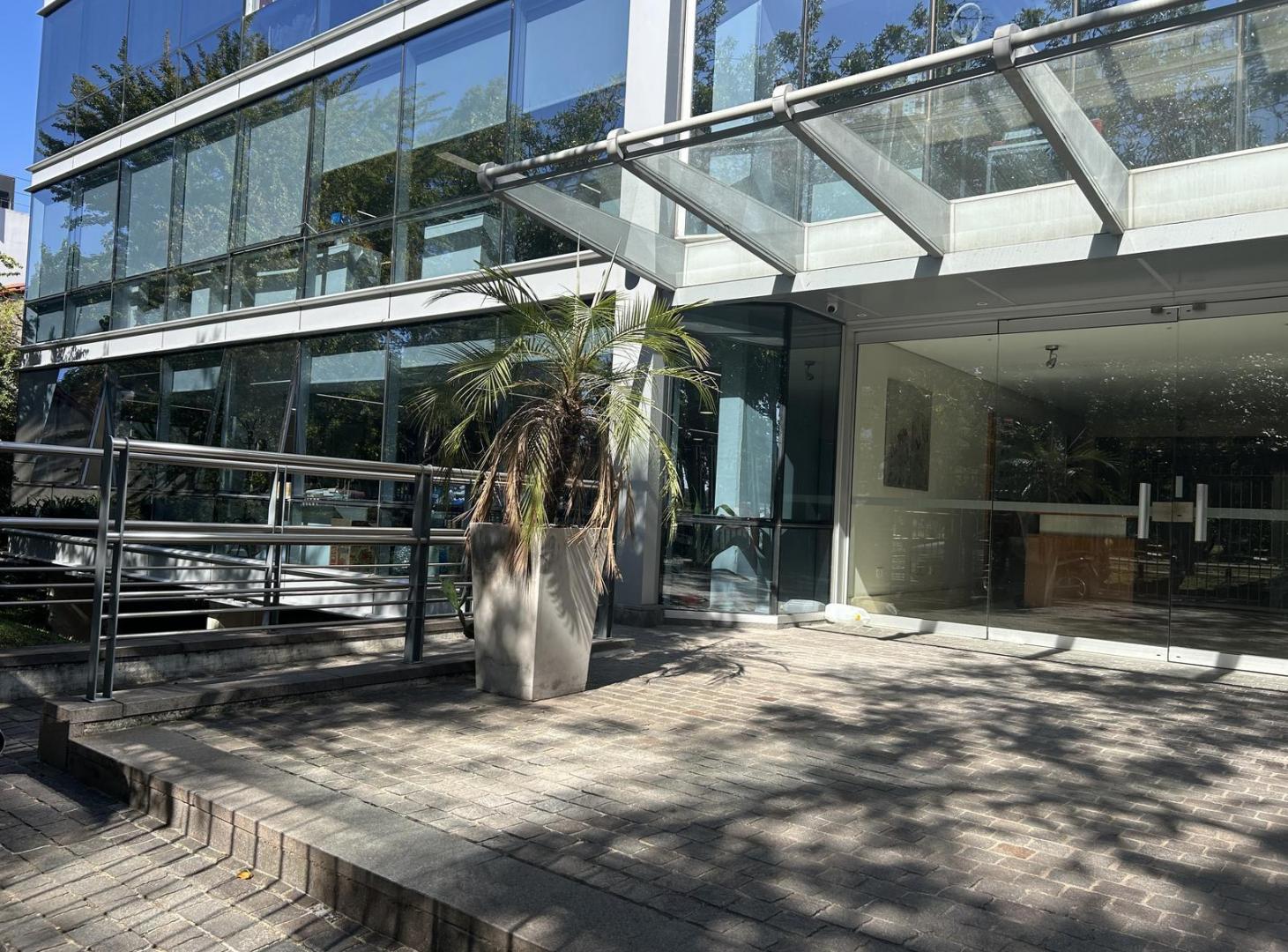 Oficina Corporativa Dardo Rocha - San Isidro