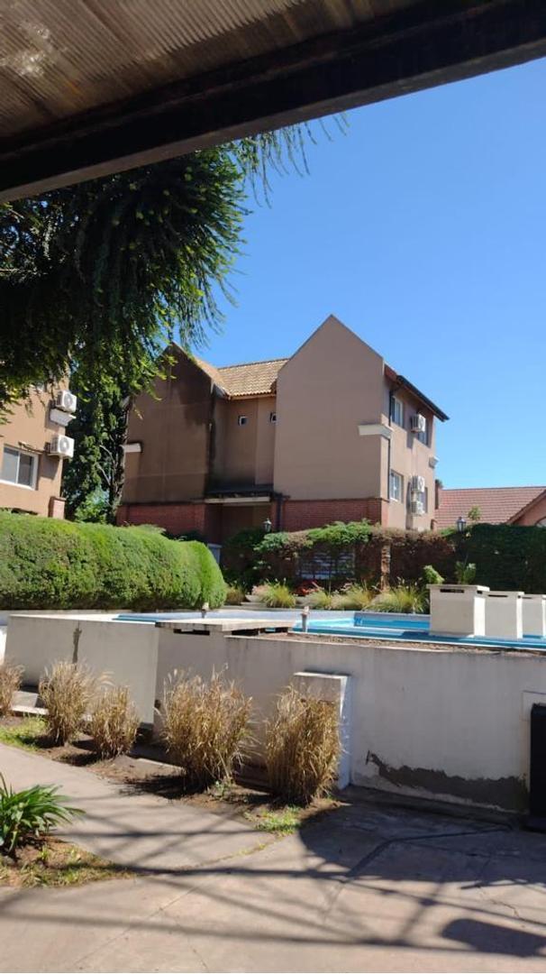 Ituzaingo Norte Triplex en condominio cerrado
