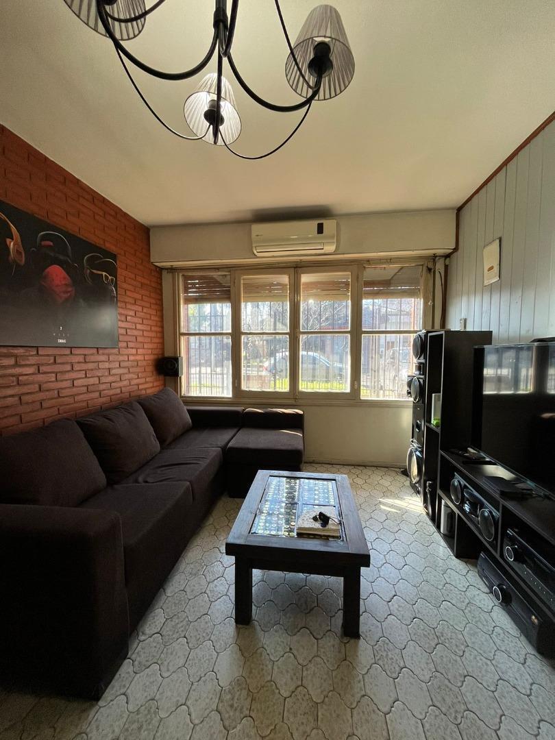 Ituzaingó Norte Villa Ariza chalet ideal para actualizar