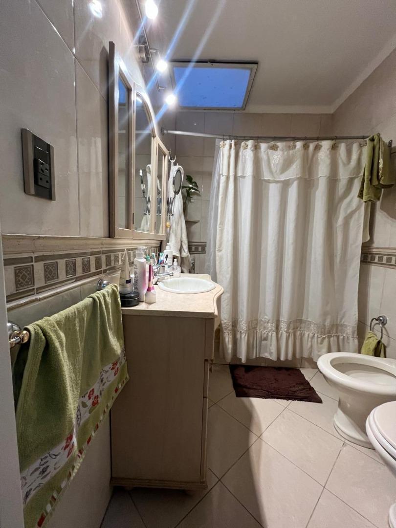 Chalet a metros de Santa Rosa Castelar Norte en Venta