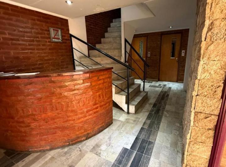 Departamento 2 ambientes en Moron Sur 2