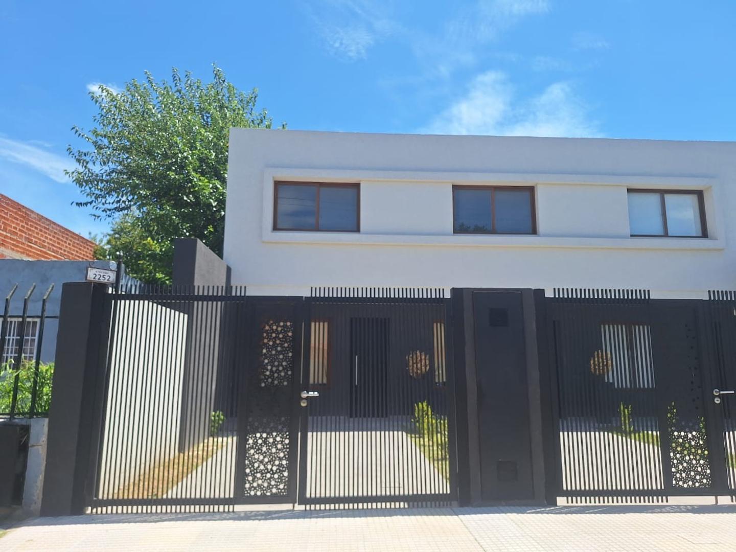 Dupléx 3 ambientes en Ituzaingó Norte