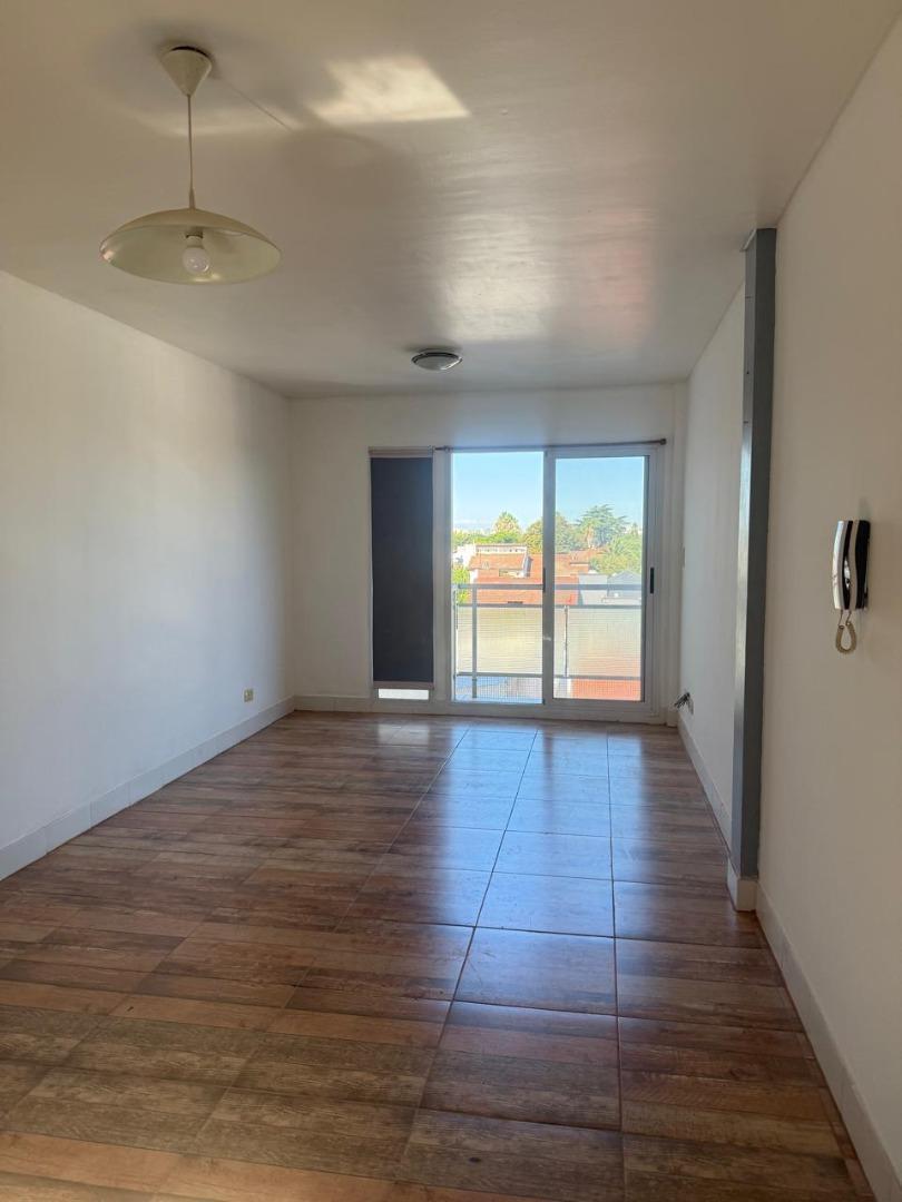 Monoambiente en alquiler en Castelar Sur