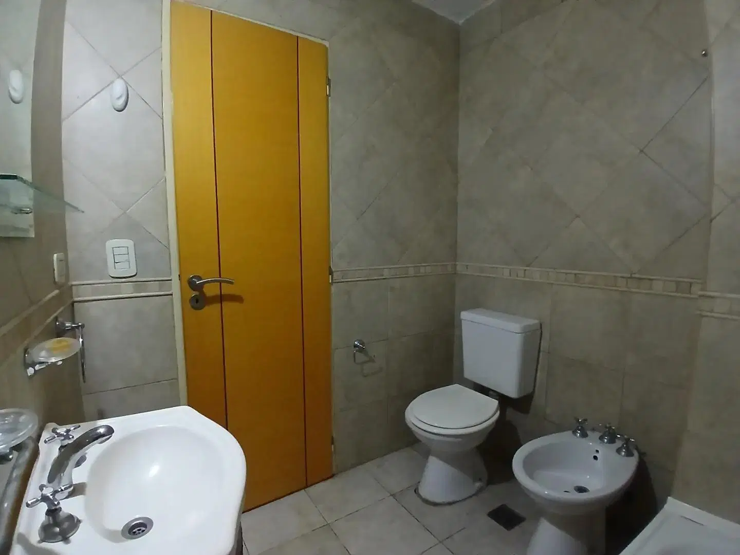 Departamento de dos ambientes en primer piso 4