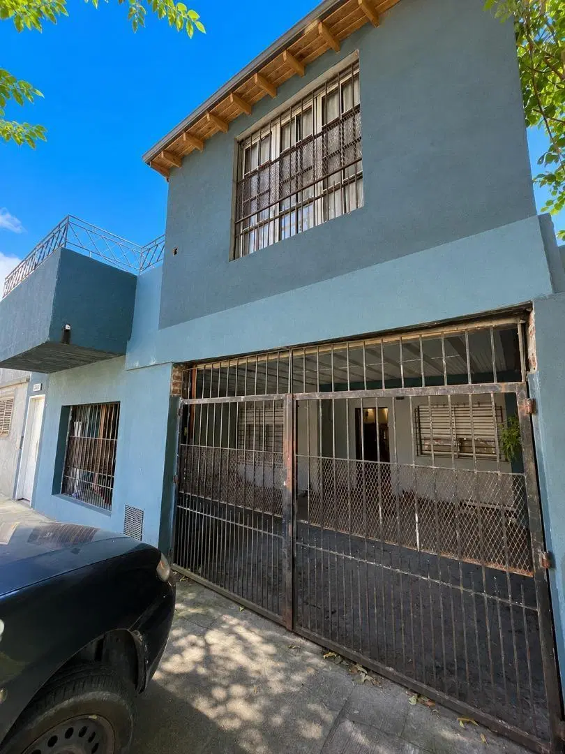 Casa 4 ambientes en Ituzaingó Sur 2