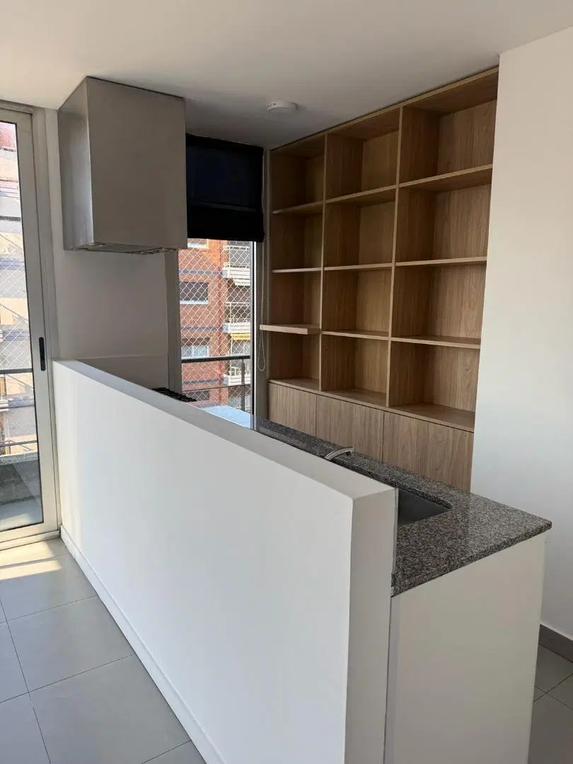 Departamento al frente en alquiler tipo dúplex 1