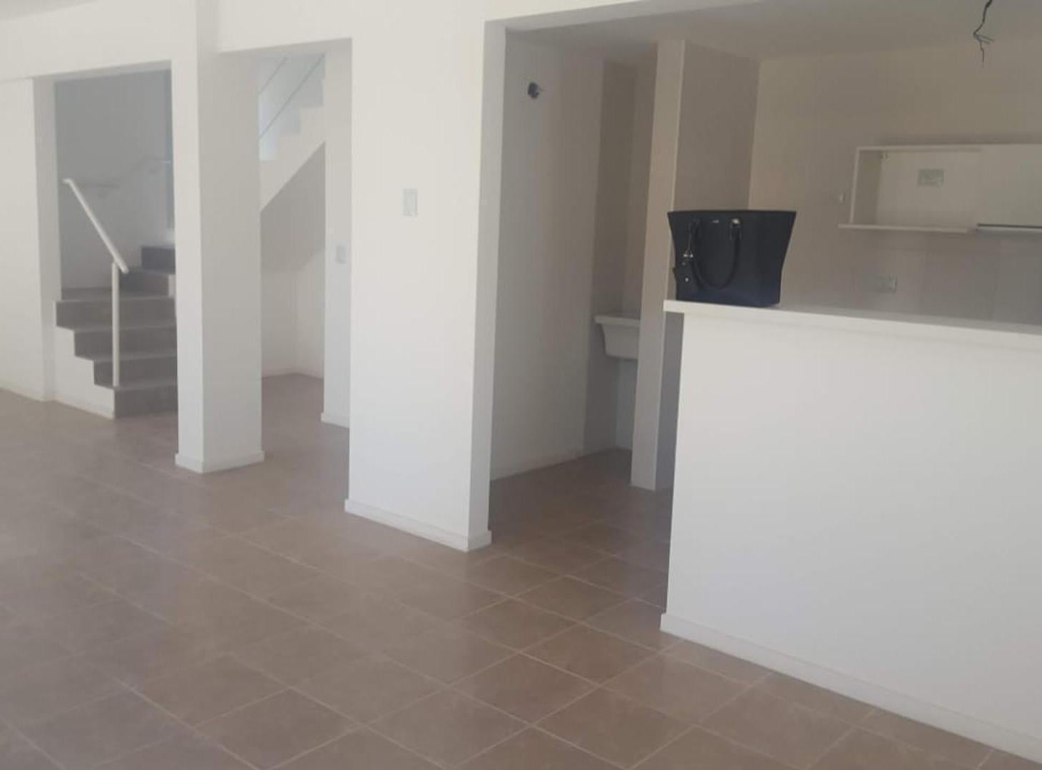 Dúplex 3 ambientes Castelar Sur