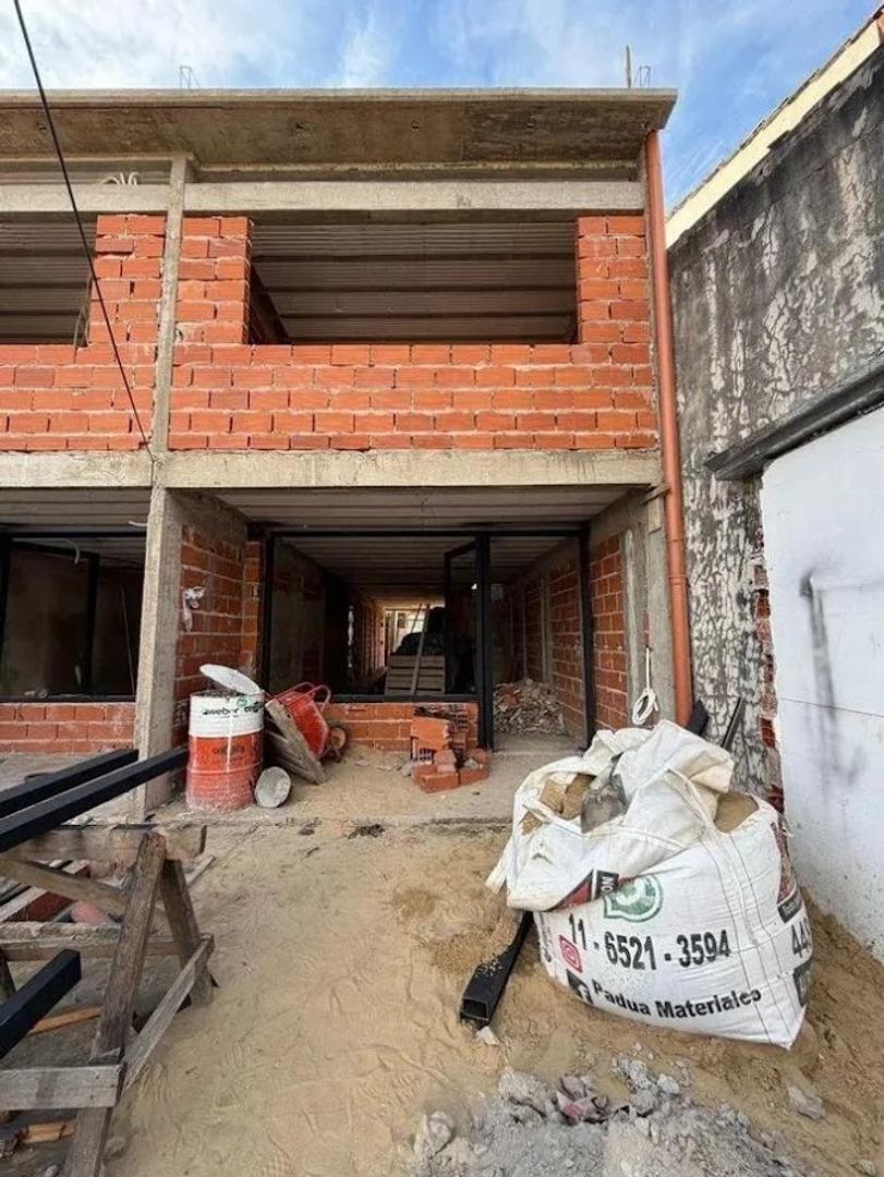 Foto de Venta Casa 4 ambientes Cochera Doble Ituzaingó Norte, imagen 3