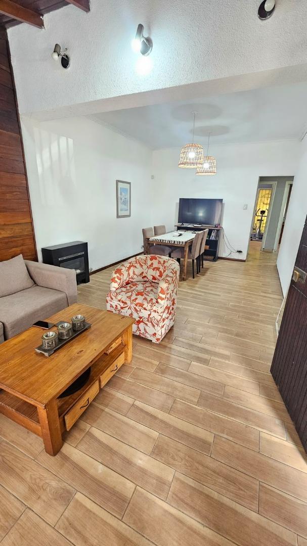 Foto de Chalet en venta 4 ambientes en Castelar Norte Apto Crédito, imagen 5