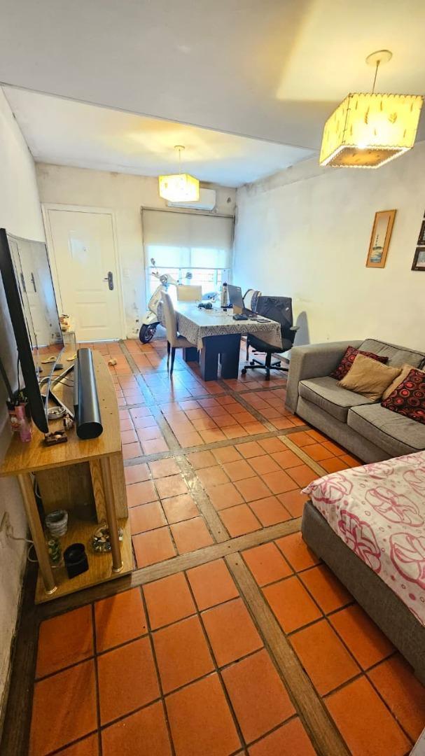 Foto de DÚPLEX DE 3 AMBIENTES EN CASTELAR NORTE, imagen 3