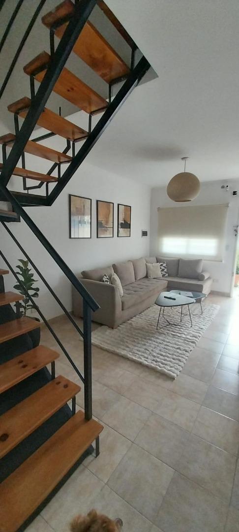 Foto de Dúplex 3 ambientes en alquiler Ituzaingó Norte, imagen 5