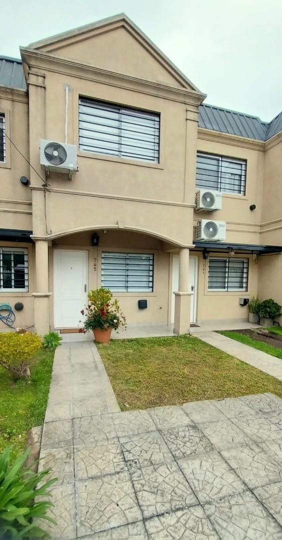 Foto de Dúplex 3 ambientes en alquiler Ituzaingó Norte, imagen 1