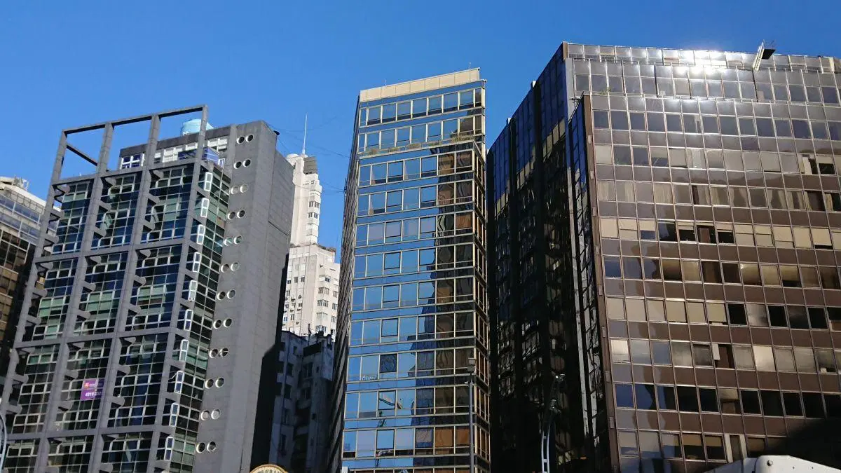 Oficina Corporativa con Terraza y 2 Cocheras | Catalinas 2