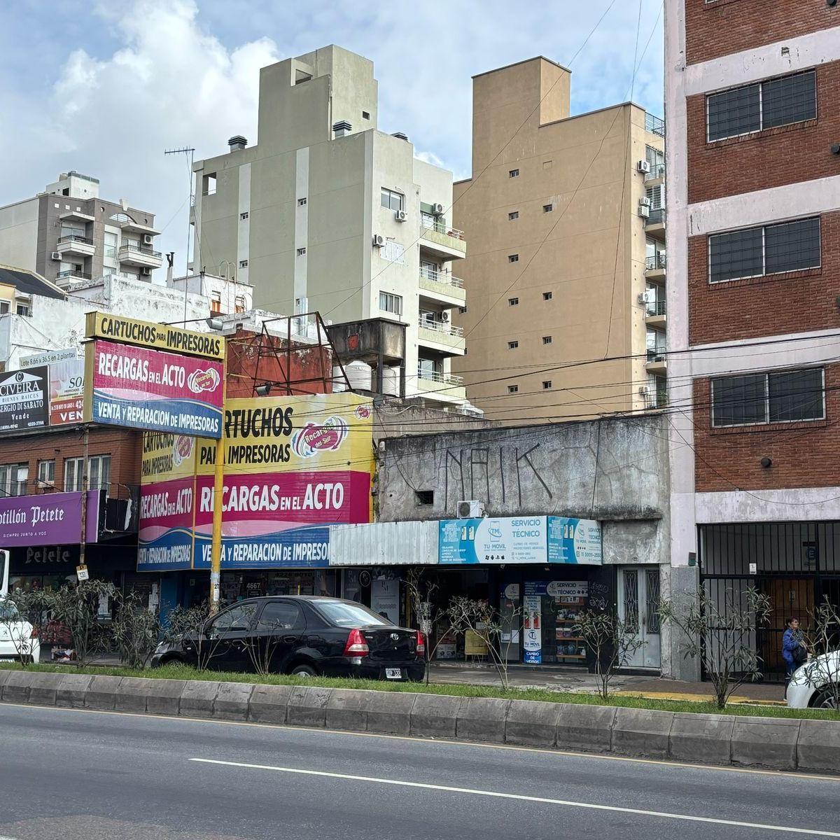Foto de LOCAL CON VIVIENDA EN VENTA- LANUS OESTE, imagen 2