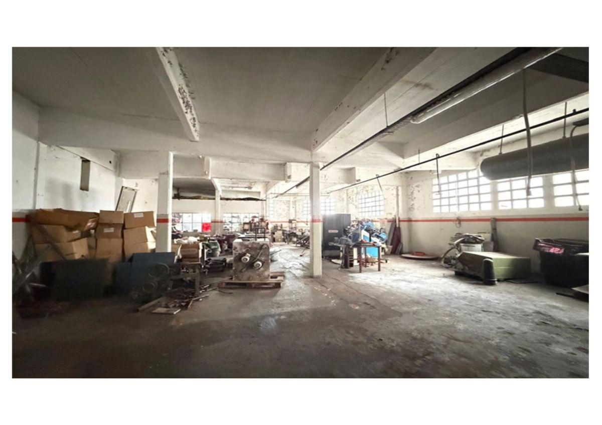 Foto de Galpon con 8510 m2 construidos en Valentín Alsina en venta, imagen 5